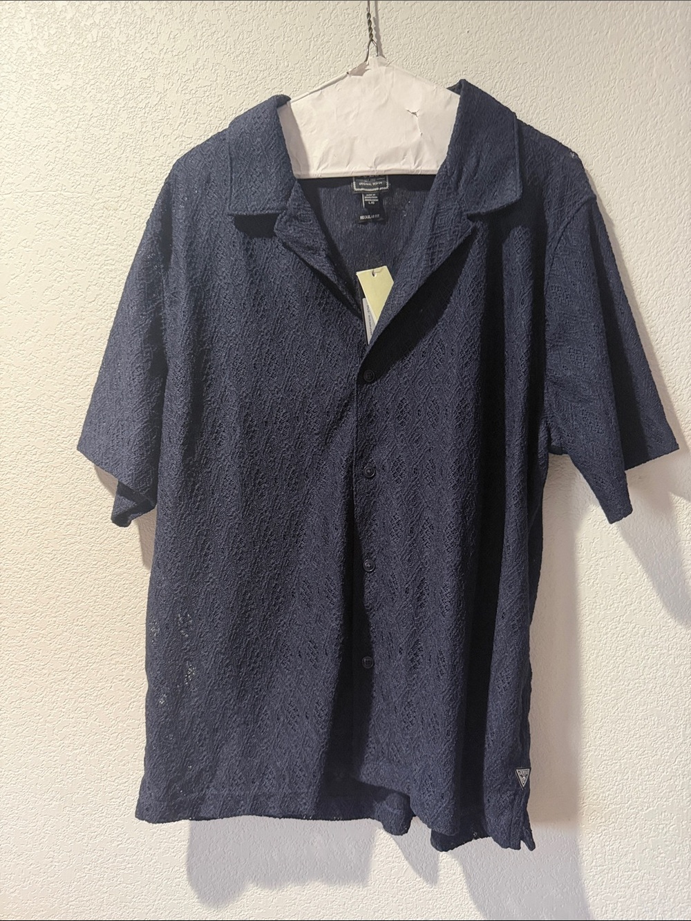Guess Men’s Navy Short-Sleeve Textured Button-Down Shirt
